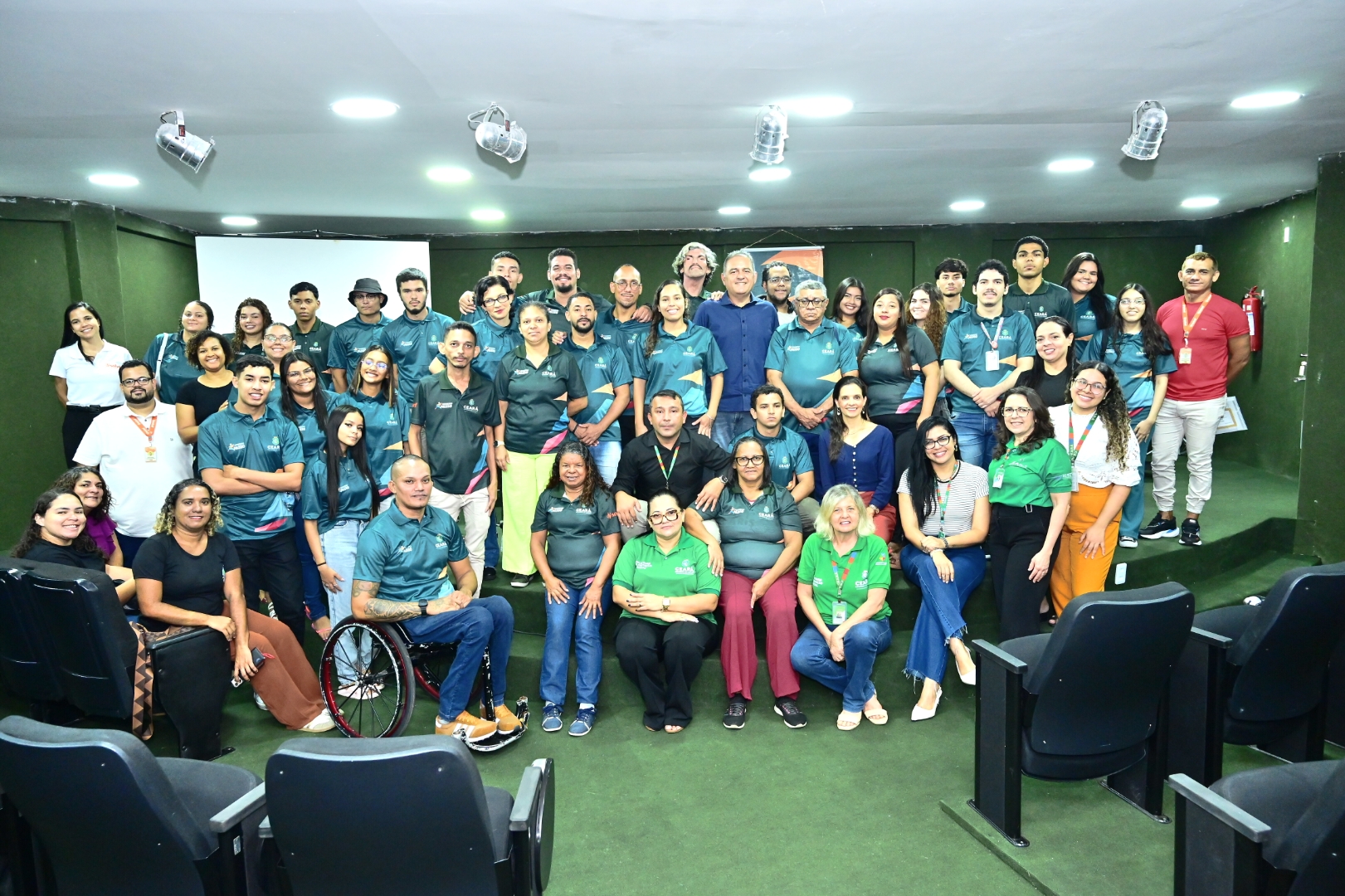 Com turma inclusiva, Primeiro Passo abre caminhos para jovens no mercado de trabalho